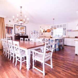 COUNTRY STYLE HOUSE